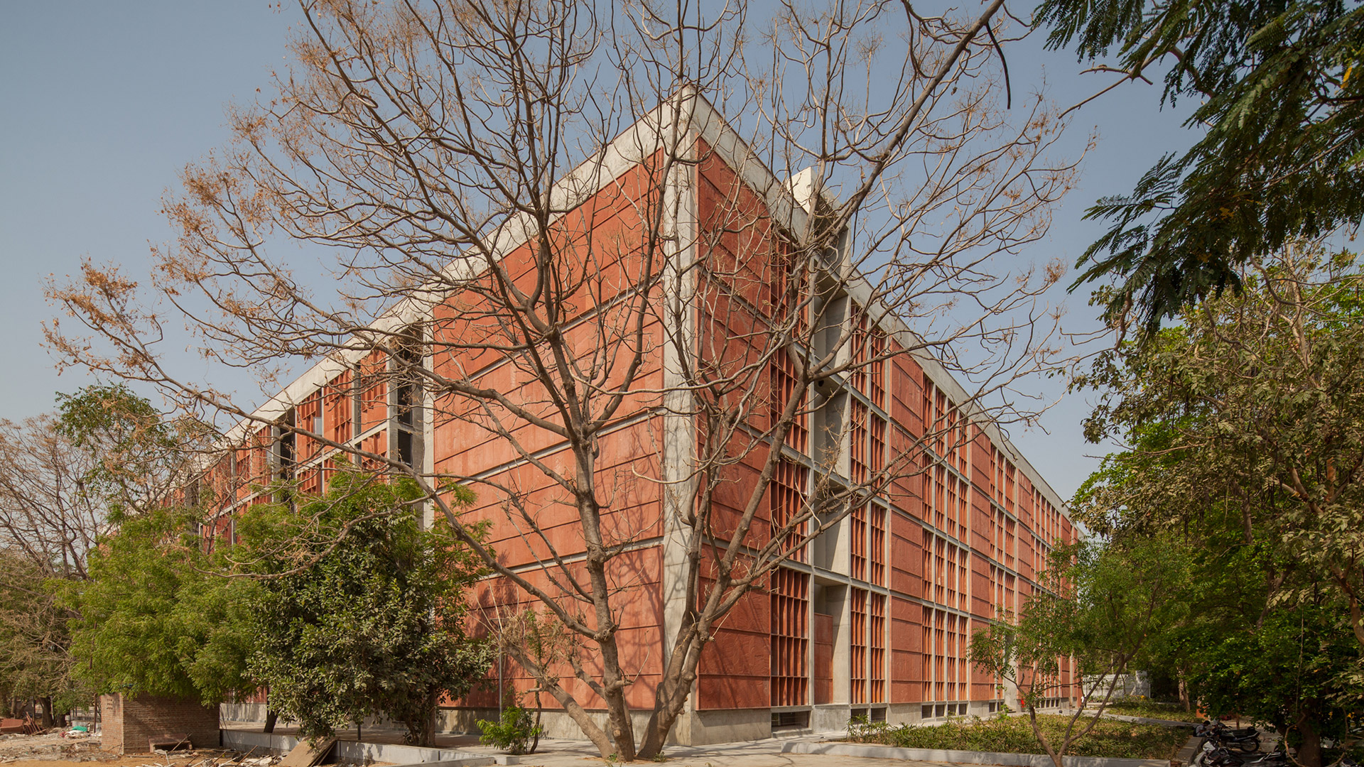 IET, ahmedabad university – vir.mueller